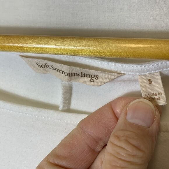 Soft Surroundings White Super Soft SS Asymmetrical Design Tunic Tee Top Size S - Picture 7 of 10